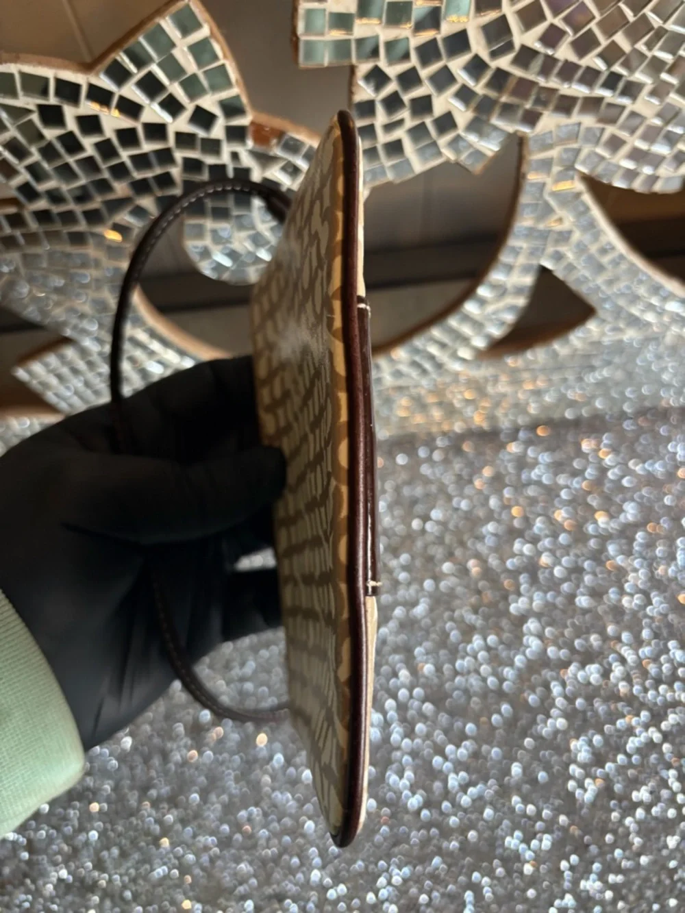 Coach wristlet beige